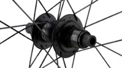 ZIPP 303 Firecrest® Carbon Tubular Disc Center Lock Laufradsatz 13 ZIPP 303 Firecrest® Carbon Tubular Disc Center Lock Laufradsatz -Abus Fahrrader Geschaft 347410