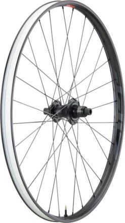 ZIPP 101 XPLR Carbon Tubeless Disc Center Lock 27,5" Laufradsatz -Abus Fahrrader Geschaft 417044