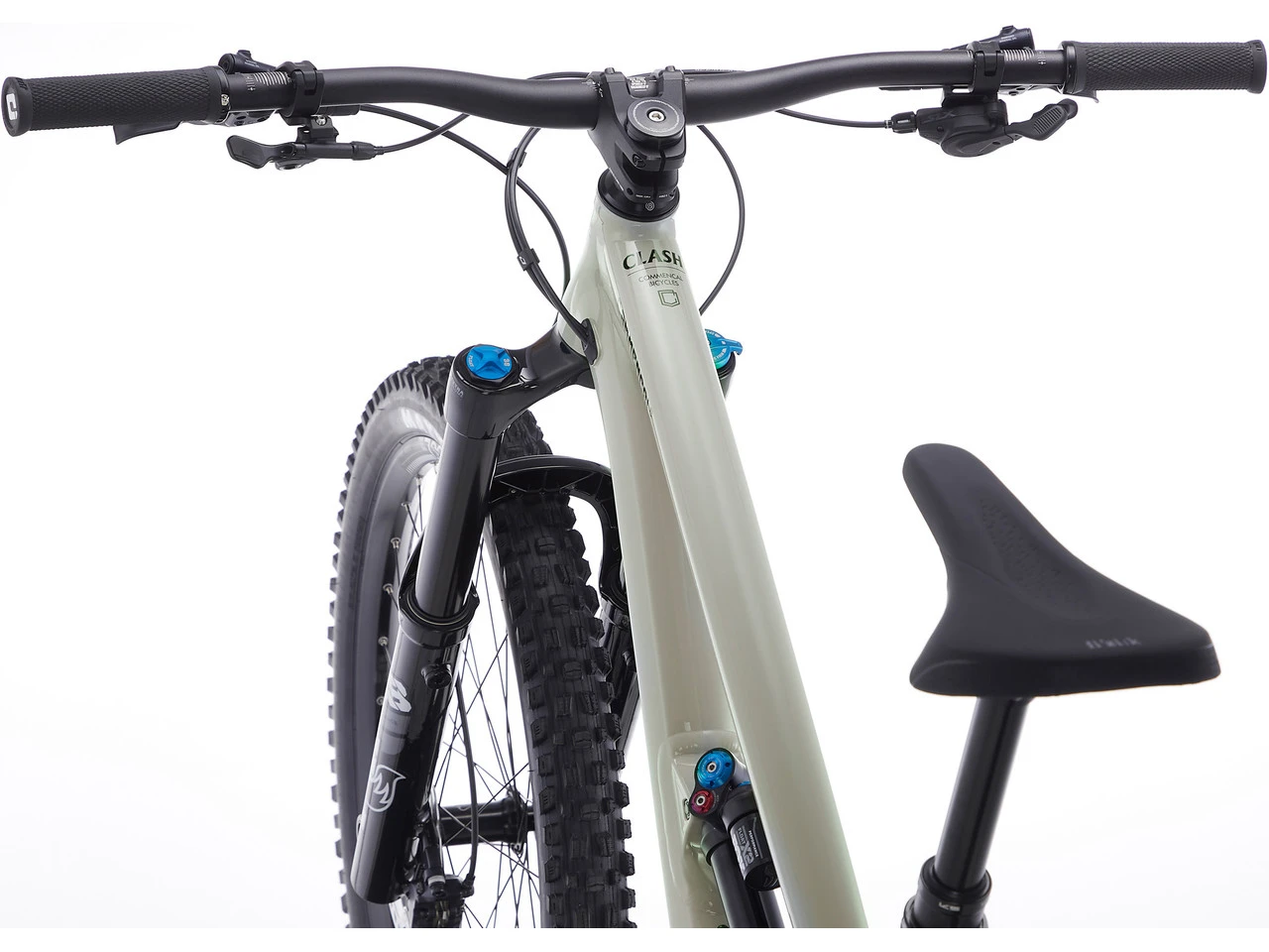 Commencal Clash Essential 27,5" Mountainbike 9 Commencal Clash Essential 27,5" Mountainbike – Bild 7