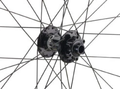 HOPE Pro 4 + Fortus 30 SC Disc 27,5" Boost Laufradsatz Mit Alu-Freilauf -Abus Fahrrader Geschaft 457490